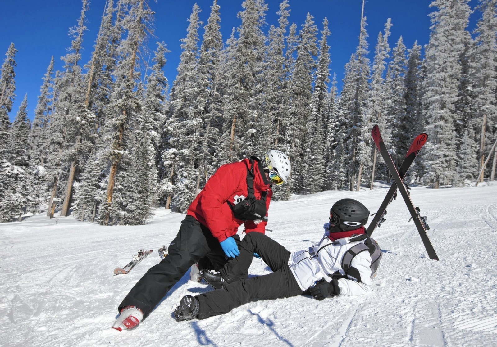 Самые распространенные травмы среди лыжников и как их избежать
