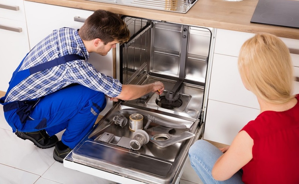 Как предотвратить поломки и продлить срок службы посудомоечной машины