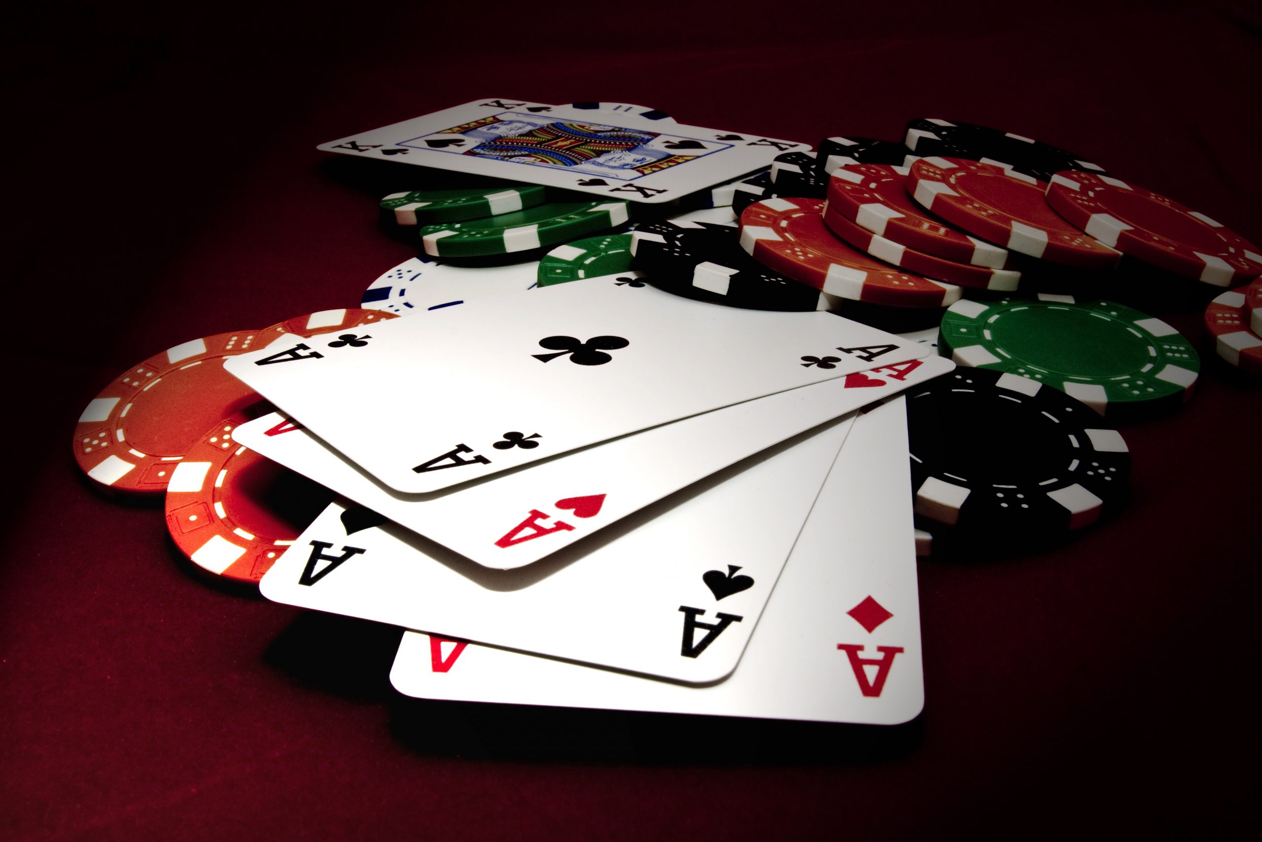 Игровая серия виртуальных развлечений онлайн-покер-рум Покерок — нюансы выбора
